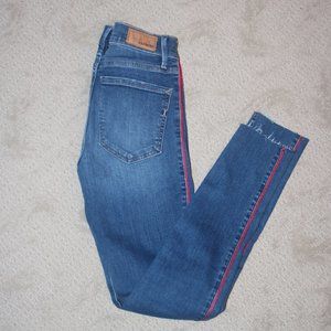 Express Denim Perfect Ankle Legging.  Mid-rise. NWOT.